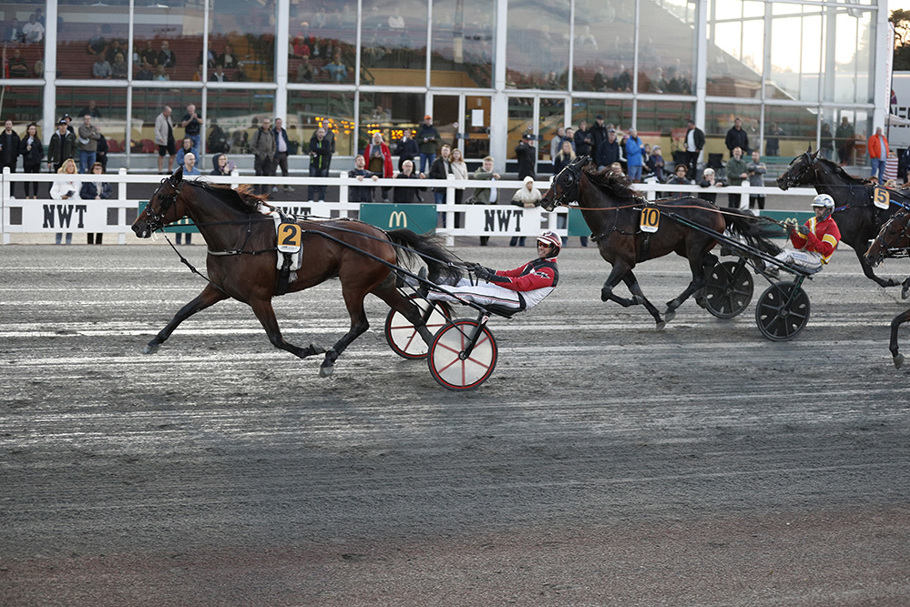 Lozano Di Quattro mål.jpg
